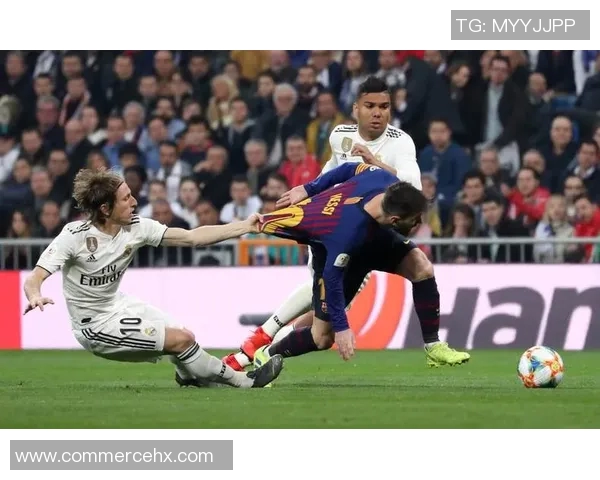 塞维利亚主场不敌马德里竞技，遗憾失分令球队在积分榜上滑落