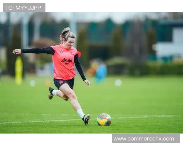 英超球队严阵以待迎接新赛季!球员训练备战状态火热 英超球队严阵以待迎接新赛季!球员训练备战状态火热